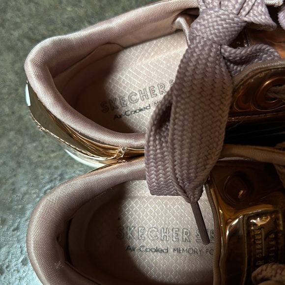 Skecher shoes with memory foam worn once - Picture 4 of 4